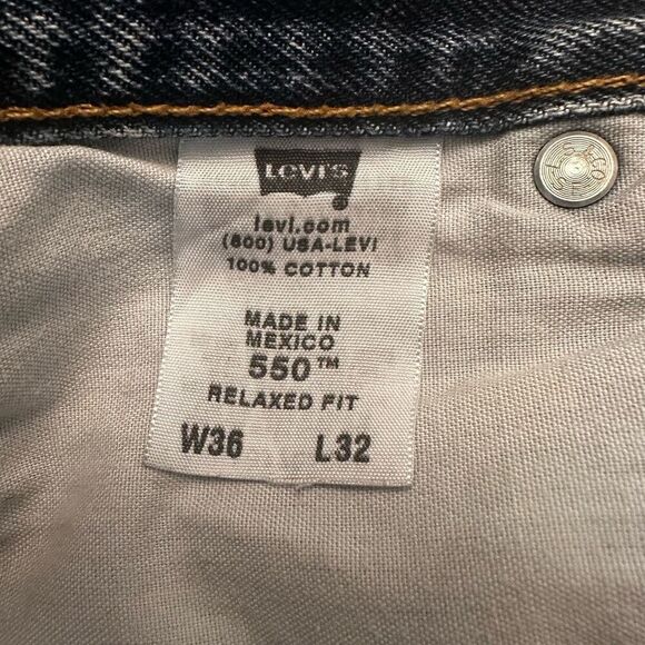 Levi's 550 High Rise Relaxed Fit Rolled Cuffed Hem Denim Shorts Blue Size 36 - Picture 5 of 5